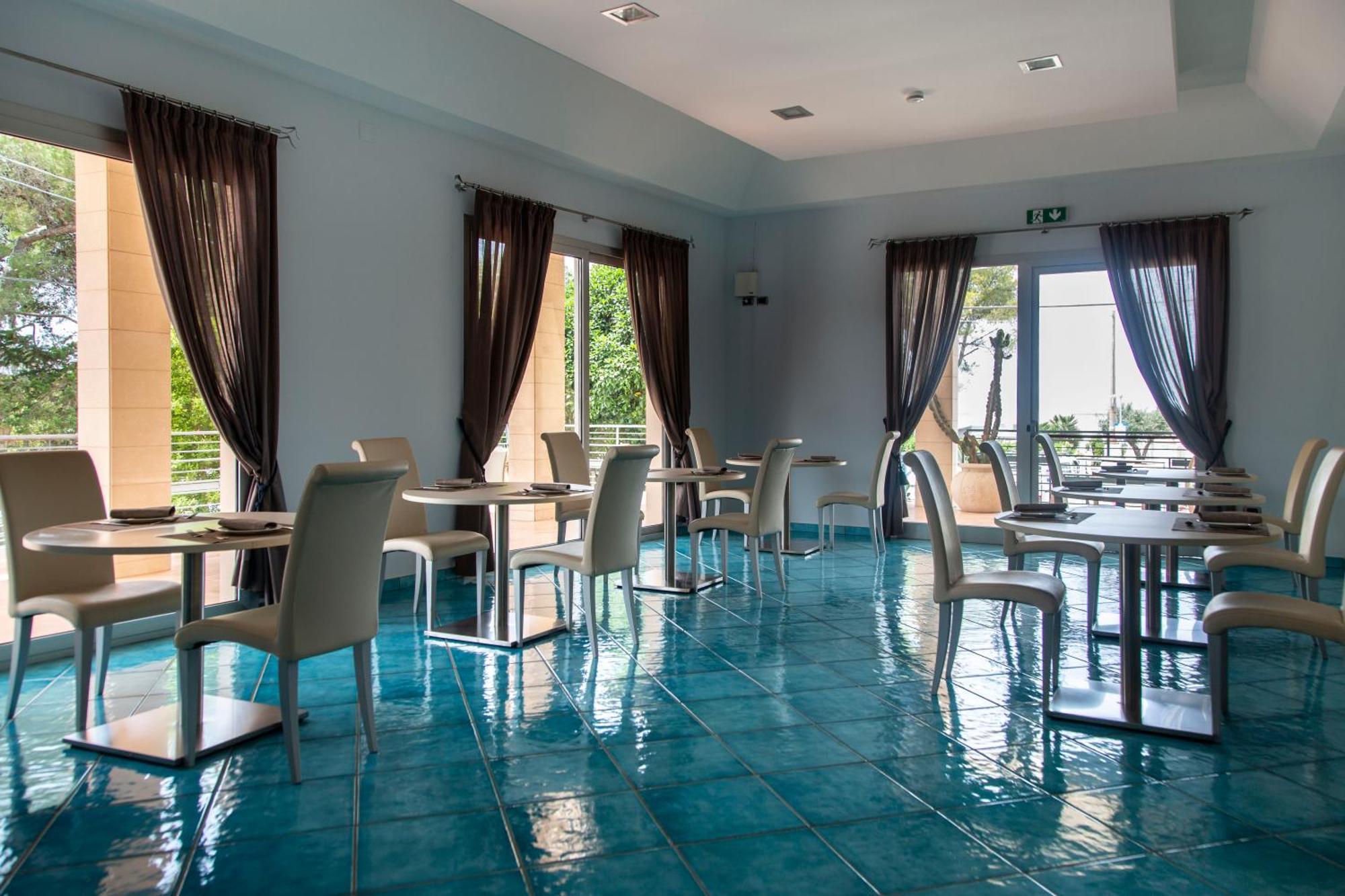 מלון סנט'איזידורו Residenza Del Mare מראה חיצוני תמונה