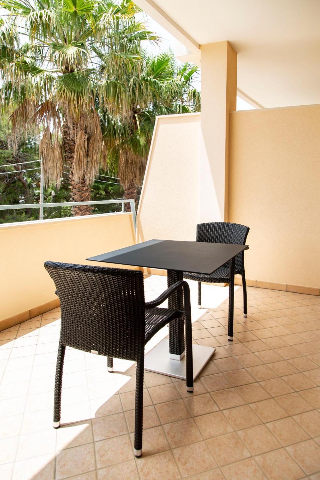 מלון סנט'איזידורו Residenza Del Mare מראה חיצוני תמונה