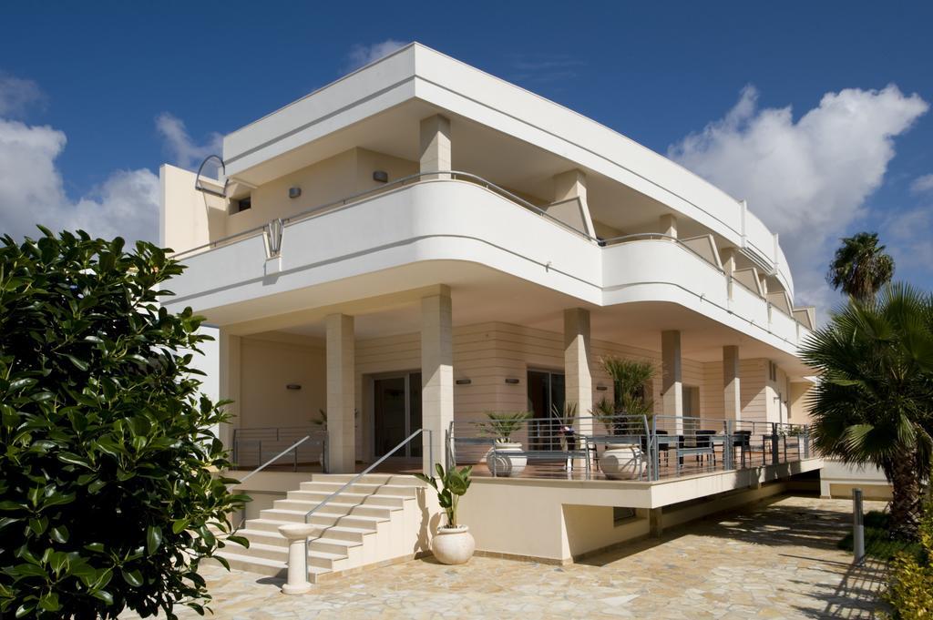 מלון סנט'איזידורו Residenza Del Mare מראה חיצוני תמונה
